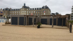 Le Polo Beach, restaurant de plage en containers