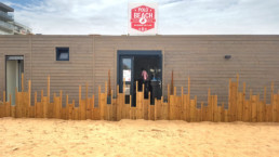 Le Polo Beach, restaurant de plage en containers